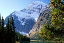 卡利亚里客场逆转那不勒斯，取得惊喜胜利